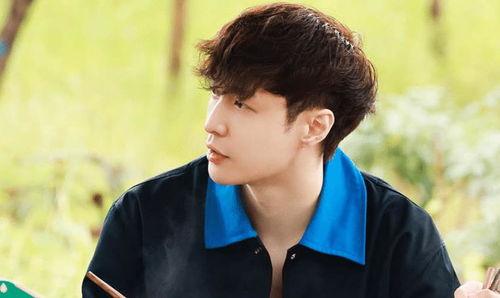 张艺兴工作人员爆料视频,独家爆料视频大公开